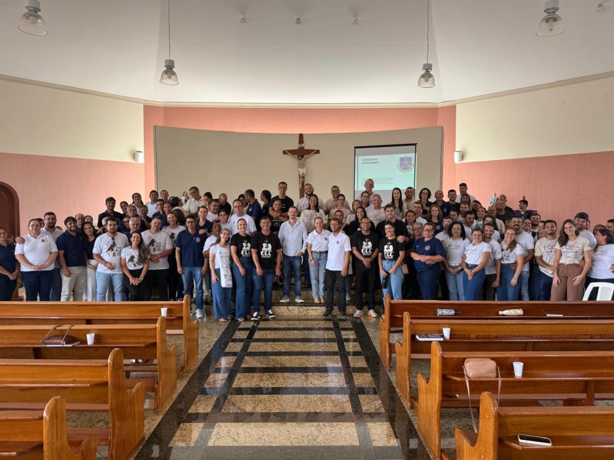 Formação reúne lideranças do ECC das foranias Mineira e Capixaba em Vila Pavão