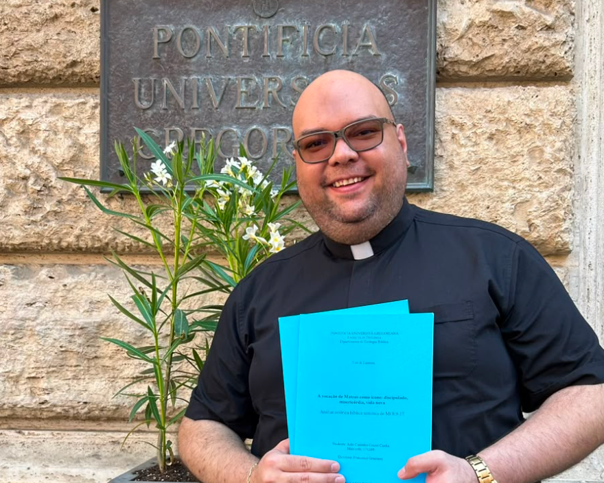 Pe. João Custódio conclui mestrado em Teologia Bíblica na Pontifícia Universidade Gregoriana