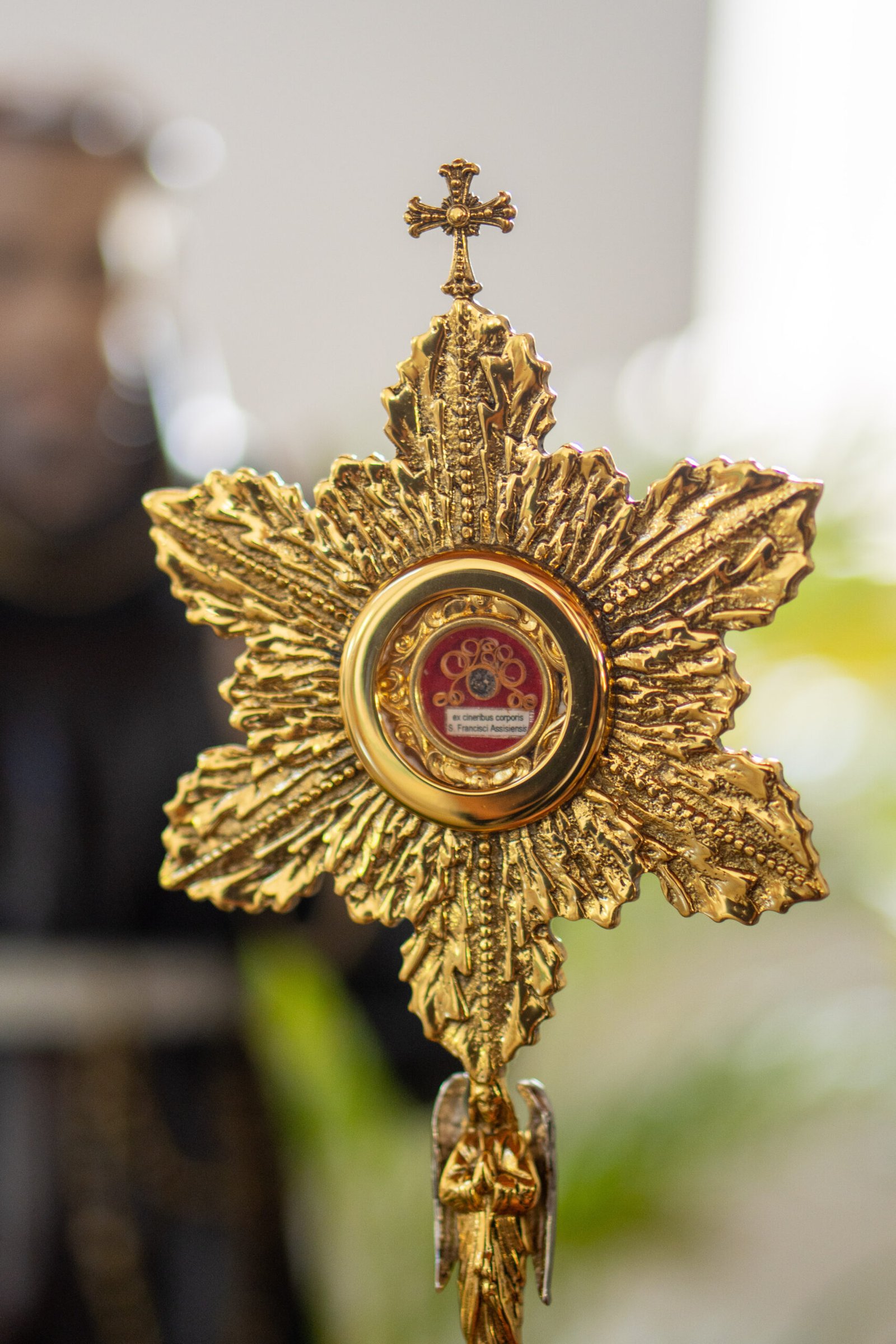 Relíquia de primeiro grau de São Francisco de Assis chega à Diocese de São Mateus