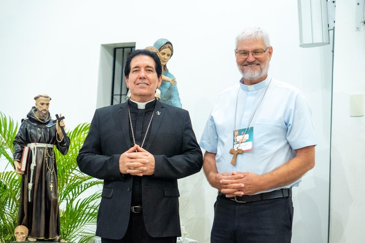 Dom Evaristo Spengler participa da 22ª Assembleia Geral Diocesana e fortalece laços missionários entre São Mateus e Roraima