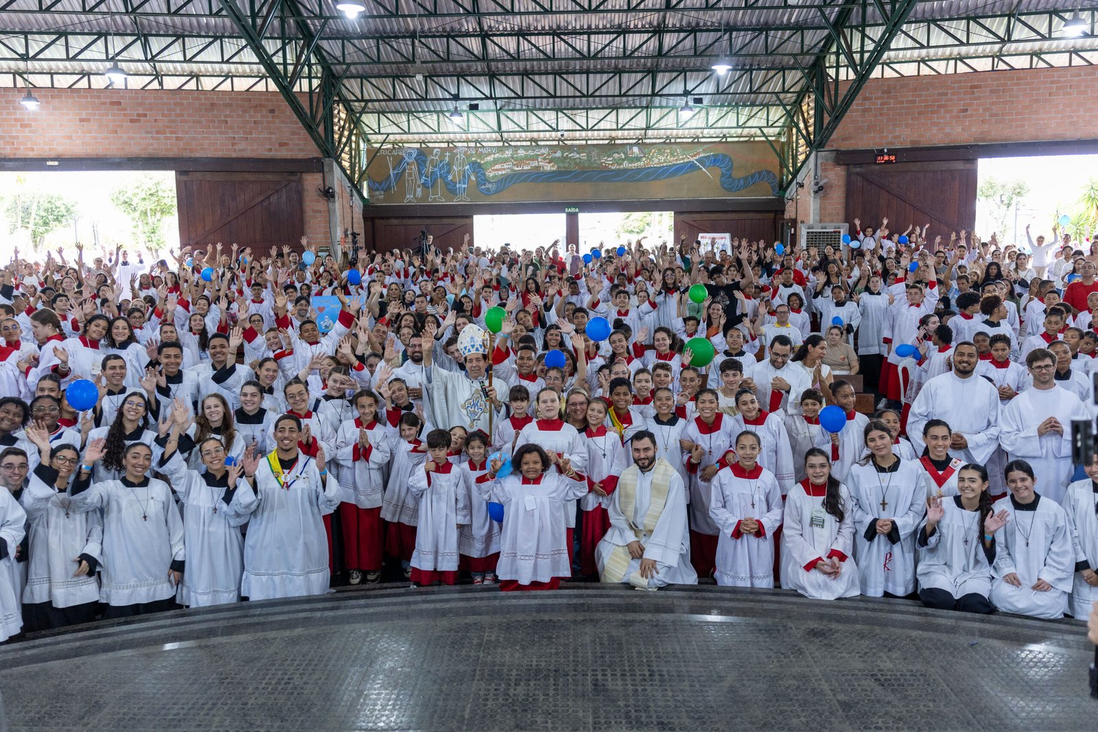 Coroinhas e cerimoniários de todas as foranias participam da 5ª Romaria Vocacional Diocesana